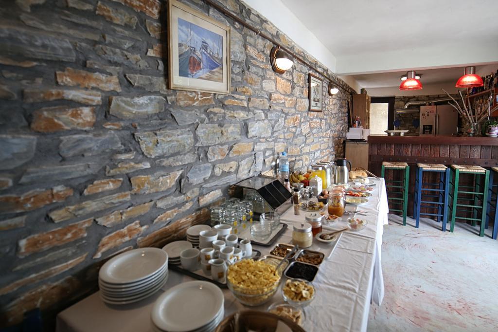 Pyrgos Traditional Village Agios Kirykos  Bagian luar foto