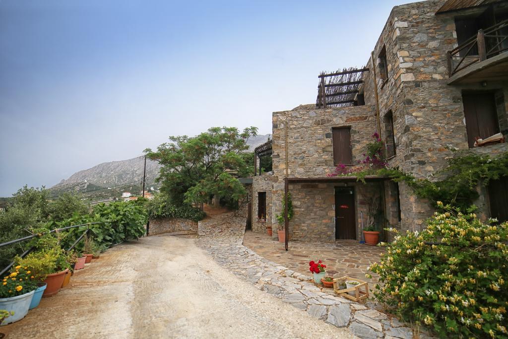 Pyrgos Traditional Village Agios Kirykos  Bagian luar foto